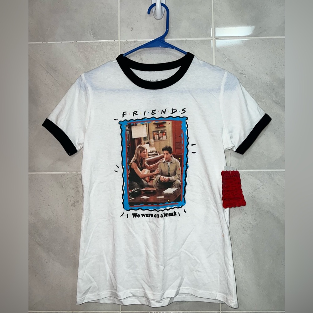 NWT | White & Black Short Sleeve Graphic Tee | FRIENDS | Women’s